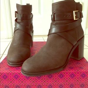 Tory Burch Hastings 85 mm Coconut Booties